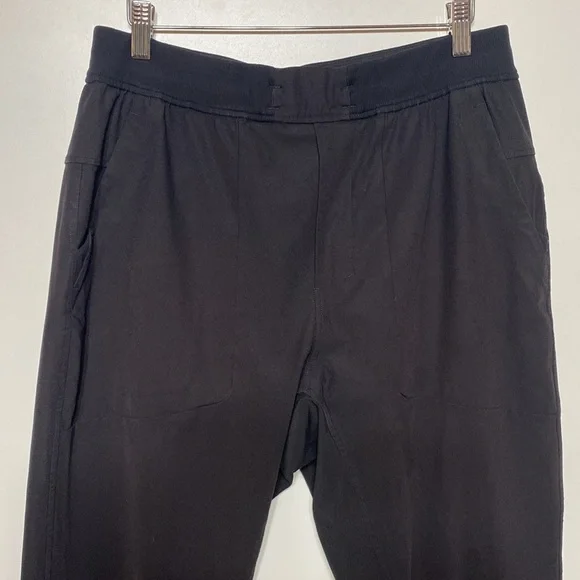 Lululemon Men’s Jogger Size Large in Black - Picture 3 of 16